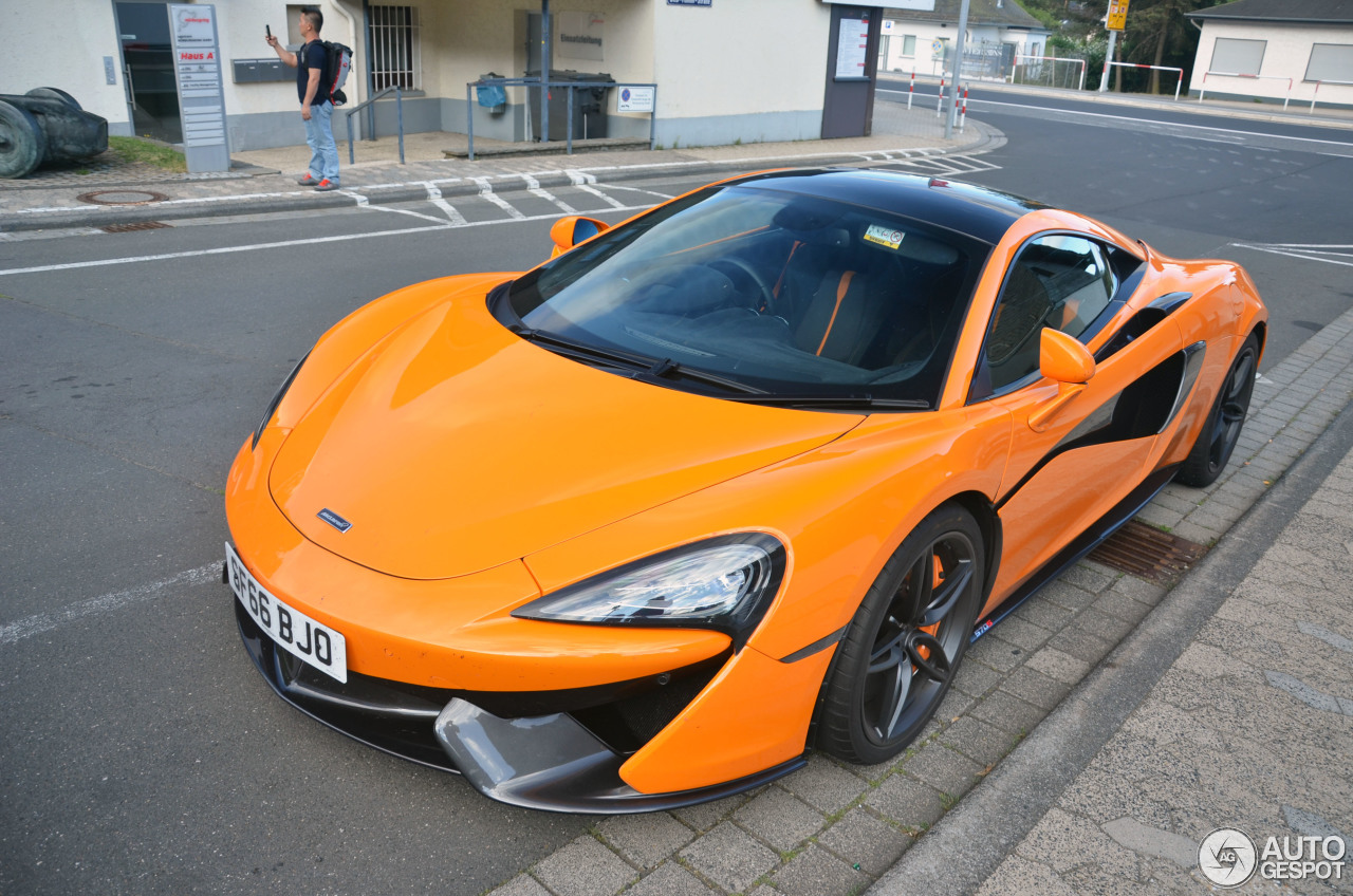 McLaren 570S