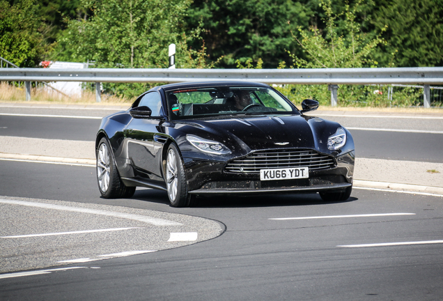 Aston Martin DB11