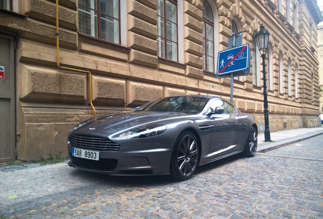 Aston Martin DBS