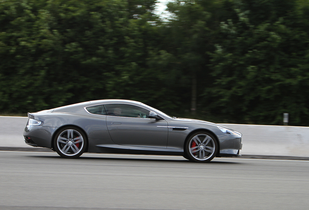 Aston Martin Virage 2011