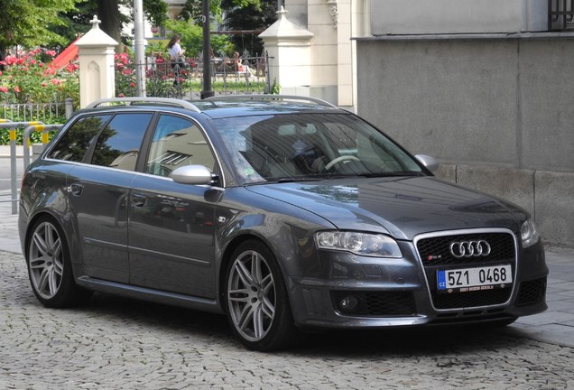 Audi RS4 Avant B7