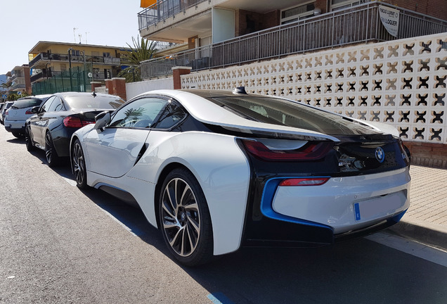 BMW i8