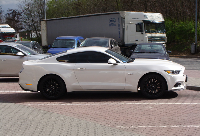 Ford Mustang GT 2015