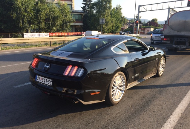 Ford Mustang GT 2015