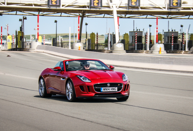 Jaguar F-TYPE S Convertible