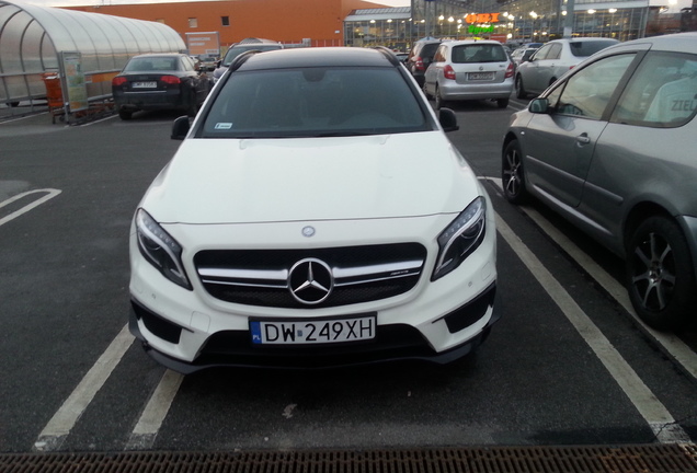 Mercedes-Benz GLA 45 AMG X156