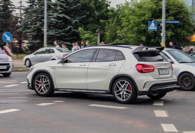 Mercedes-Benz GLA 45 AMG X156