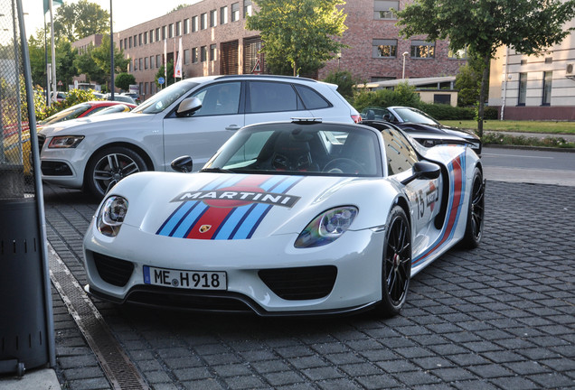 Porsche 918 Spyder Weissach Package