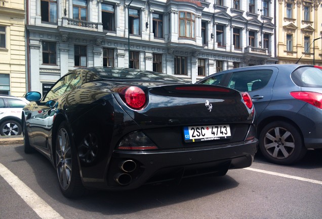 Ferrari California