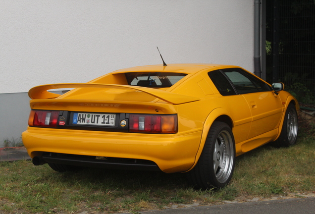 Lotus Esprit S4S