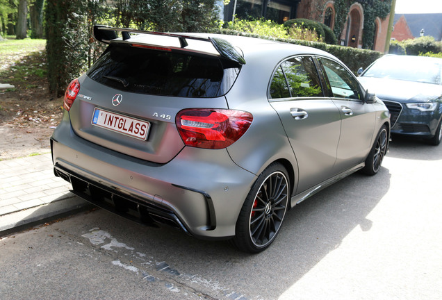 Mercedes-AMG A 45 W176 2015