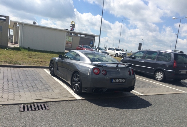 Nissan GT-R 2013