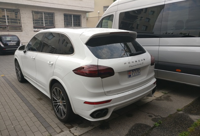 Porsche 958 Cayenne Turbo S MkII