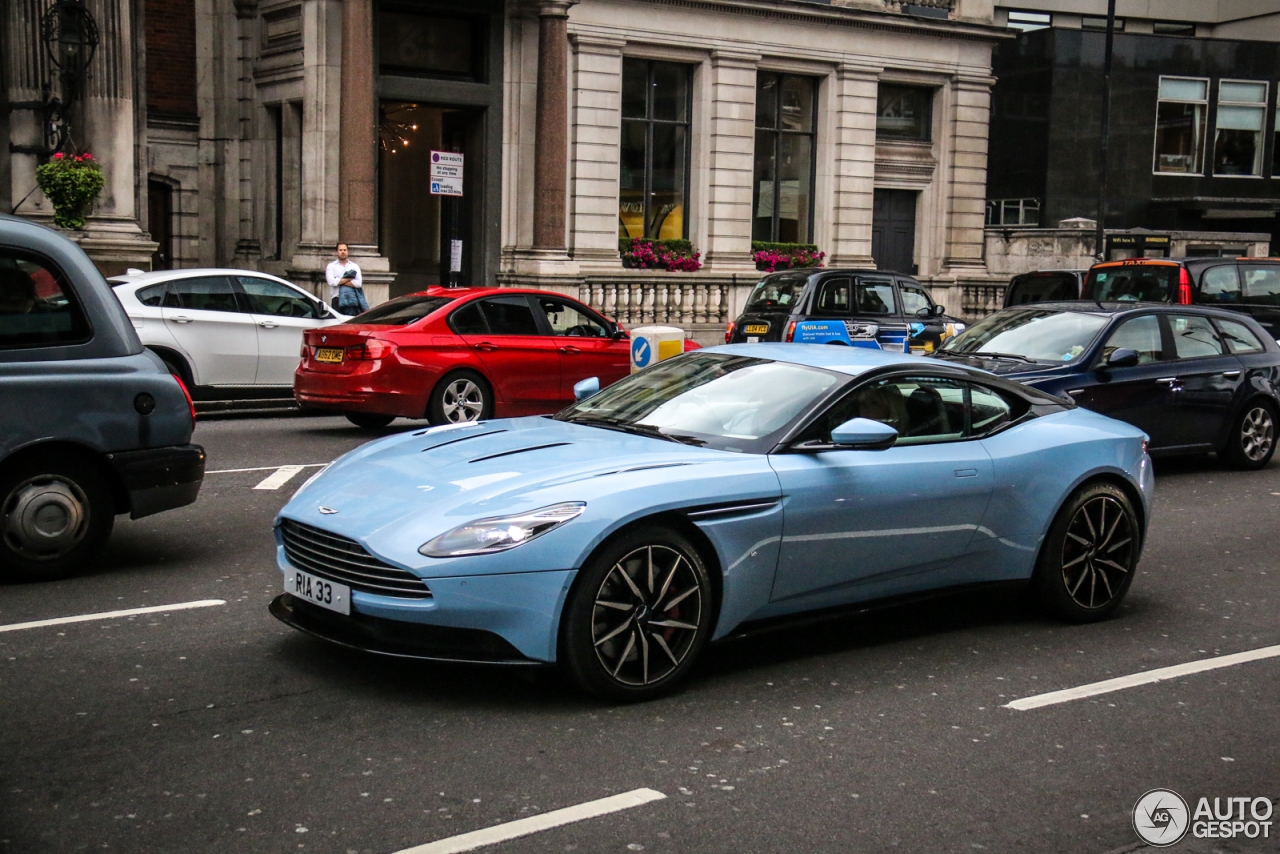 Aston Martin DB11