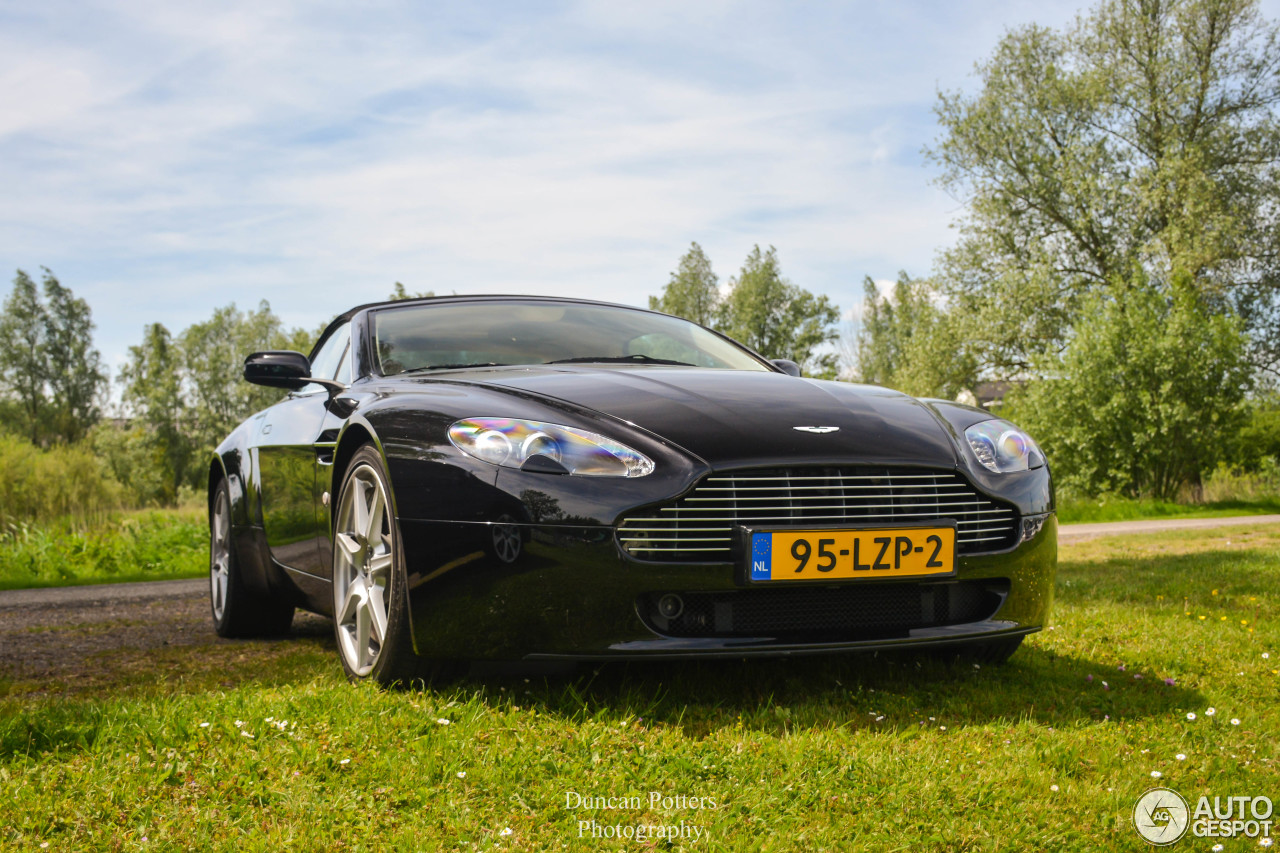 Aston Martin V8 Vantage Roadster