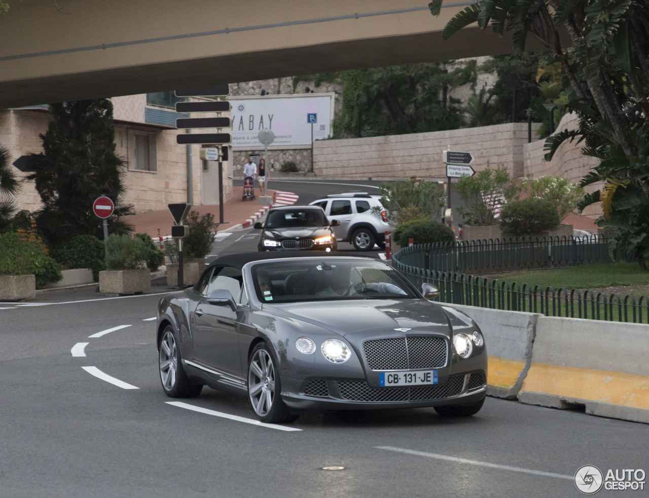 Bentley Continental GTC 2012