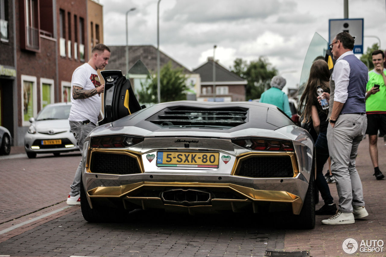 Lamborghini Aventador LP700-4