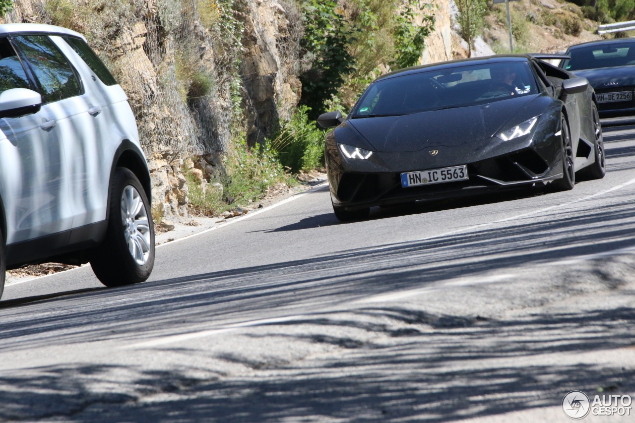 Lamborghini Huracán LP640-4 Performante