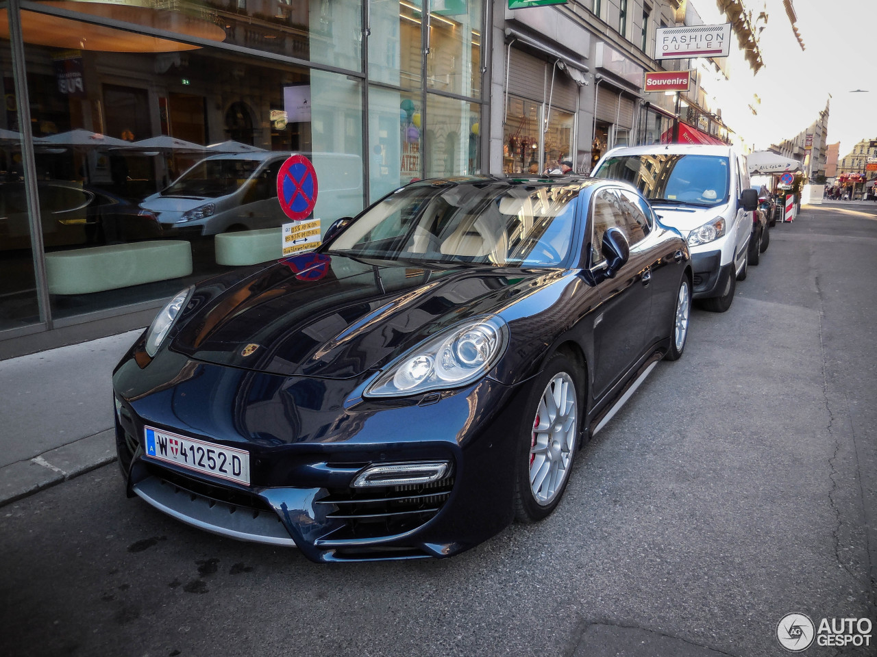 Porsche Panamera Turbo Caractère Exclusive