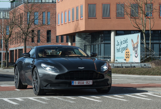 Aston Martin DB11