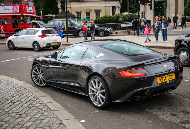 Aston Martin Vanquish 2013