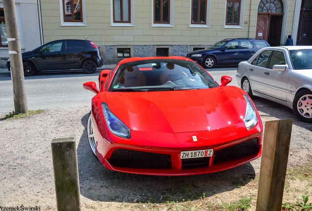 Ferrari 488 Spider