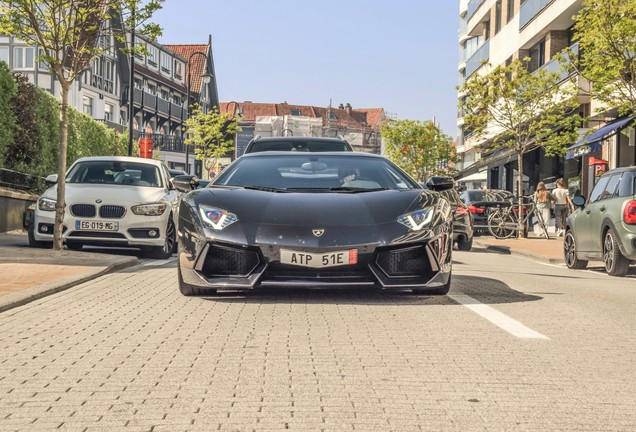 Lamborghini Aventador LP700-4