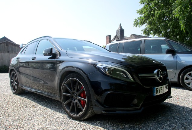 Mercedes-Benz GLA 45 AMG X156