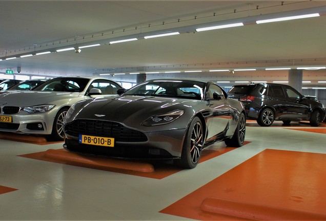 Aston Martin DB11