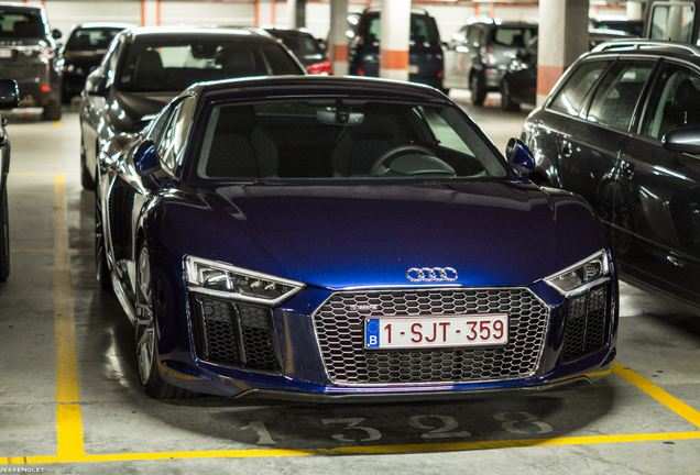 Audi R8 V10 Plus 2015