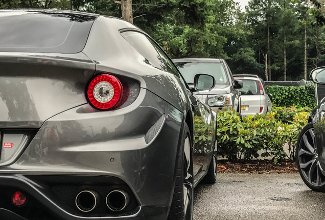 Ferrari FF