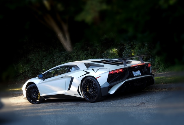 Lamborghini Aventador LP750-4 SuperVeloce