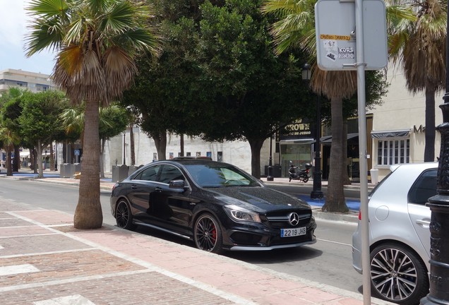 Mercedes-Benz CLA 45 AMG C117