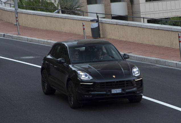 Porsche 95B Macan GTS