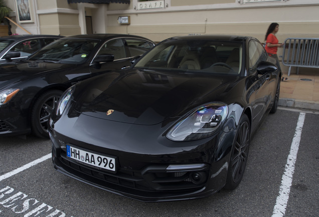 Porsche 971 Panamera Turbo