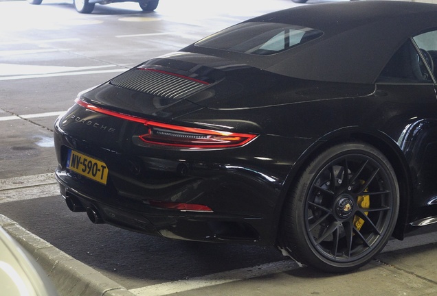 Porsche 991 Carrera 4 GTS Cabriolet MkII