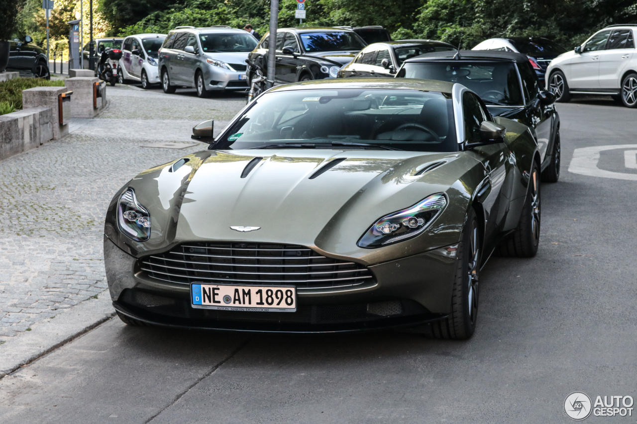 Aston Martin DB11