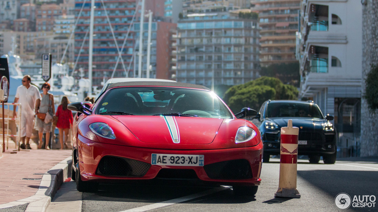 Ferrari Scuderia Spider 16M