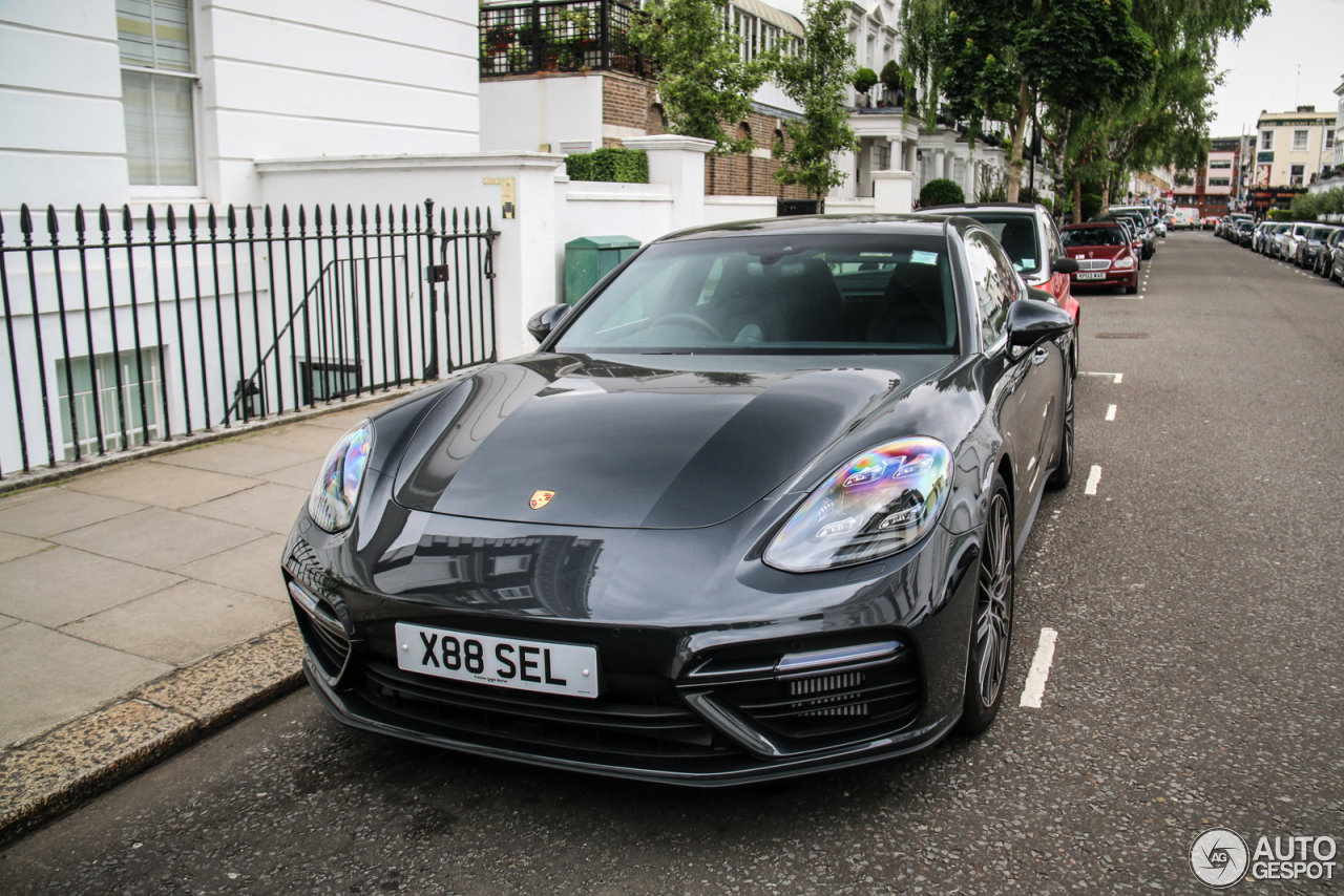 Porsche 971 Panamera Turbo