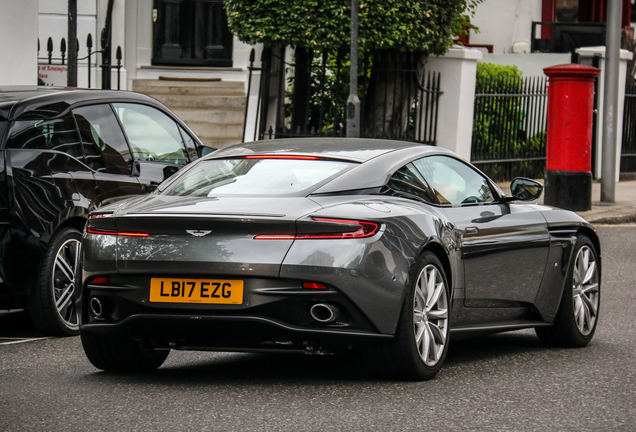 Aston Martin DB11