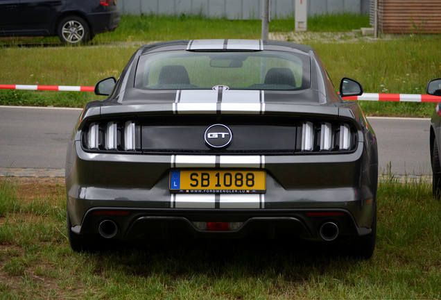 Ford Mustang GT 2015