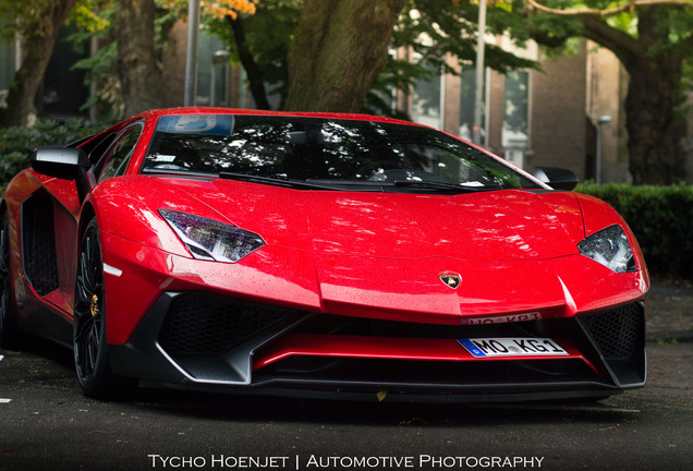 Lamborghini Aventador LP750-4 SuperVeloce