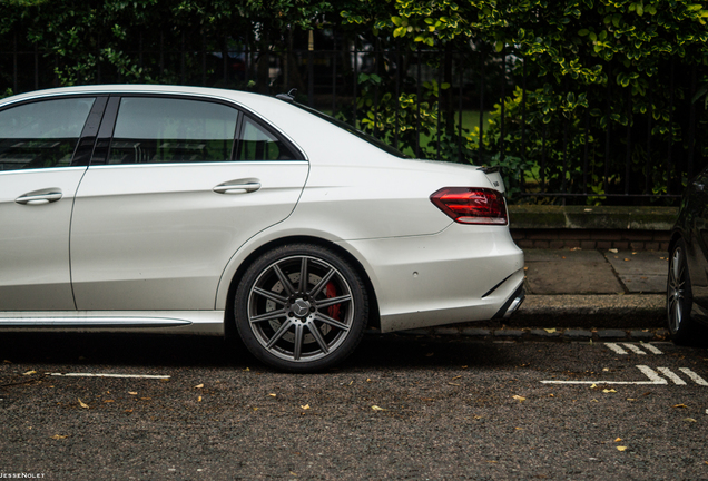 Mercedes-Benz E 63 AMG S W212