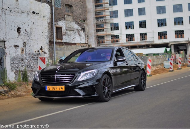 Mercedes-Benz S 63 AMG V222