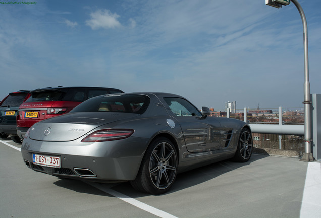 Mercedes-Benz SLS AMG