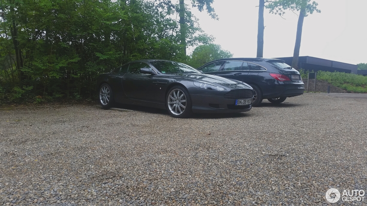 Aston Martin DB9