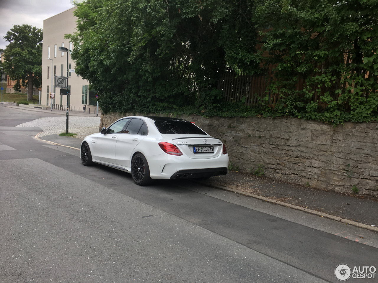 Mercedes-AMG C 63 S W205