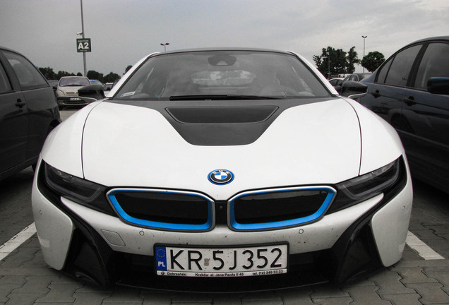 BMW i8