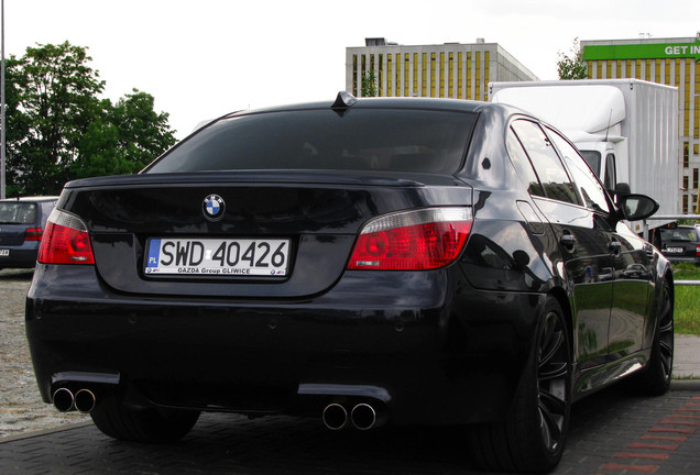 BMW M5 E60 2005