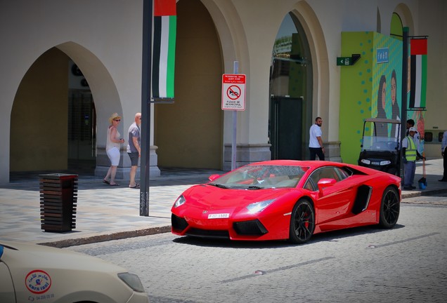 Lamborghini Aventador LP700-4